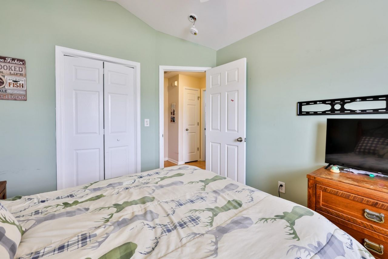 525 Carolina Woods Dr.  Photo 16