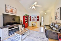 525 Carolina Woods Dr.  photo 4