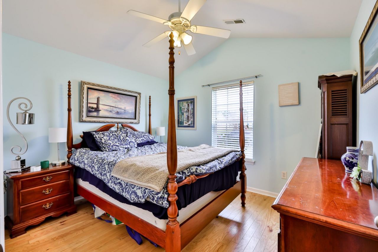 525 Carolina Woods Dr.  Photo 20