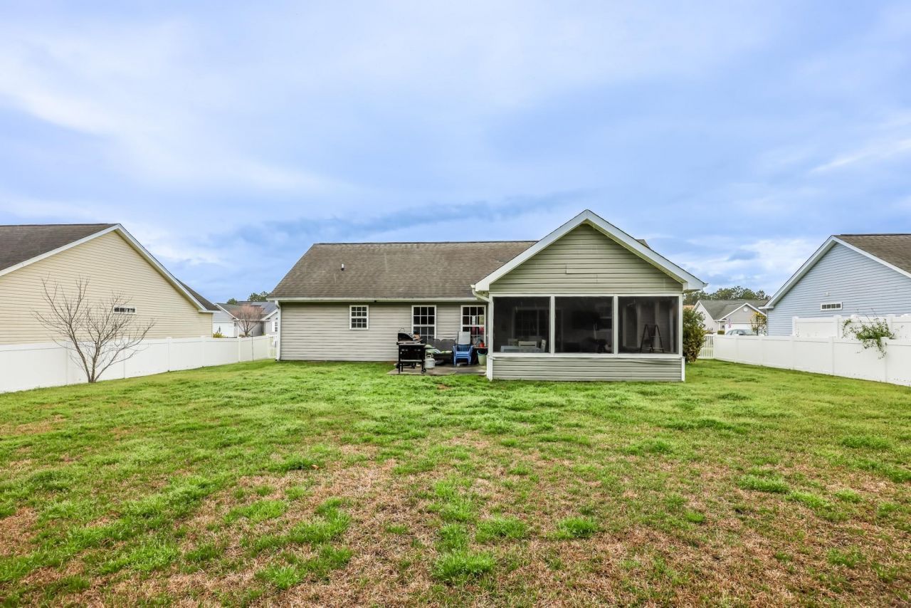 525 Carolina Woods Dr.  Photo 23