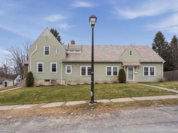 24-26 Watt Road, Worcester, MA 01606