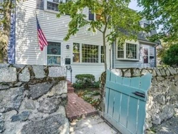 67 Elm Street, Unit 67, Marblehead, MA 01945
