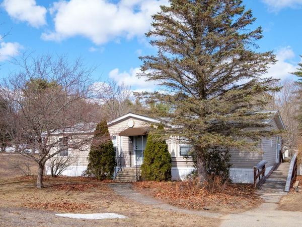 2 Sagamore Lane, Rochester, NH 03867