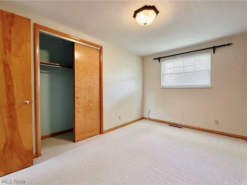 282 N Meadowlark Drive, Williamstown, WV 26187 Photo 24