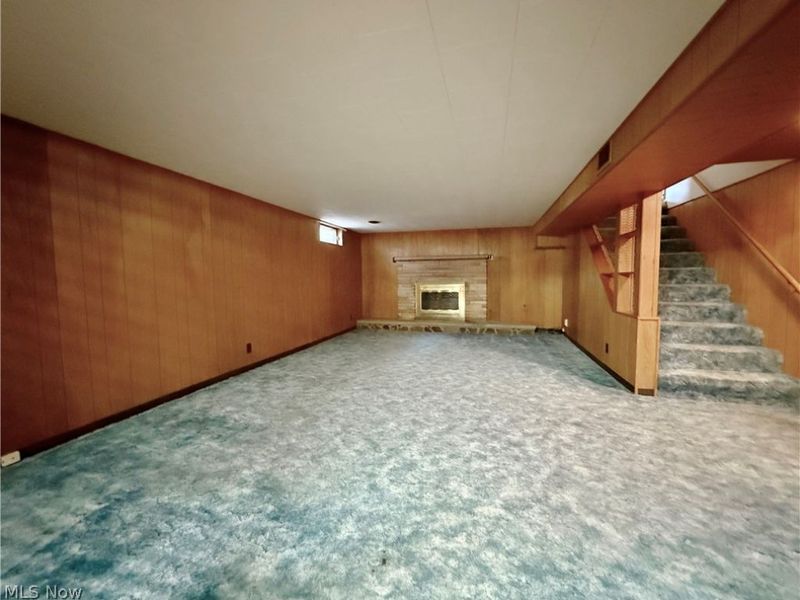 282 N Meadowlark Drive, Williamstown, WV 26187 Photo 25