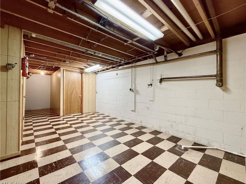 282 N Meadowlark Drive, Williamstown, WV 26187 Photo 31