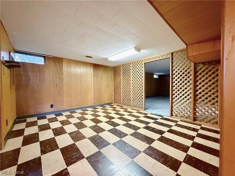 282 N Meadowlark Drive, Williamstown, WV 26187 Photo 34