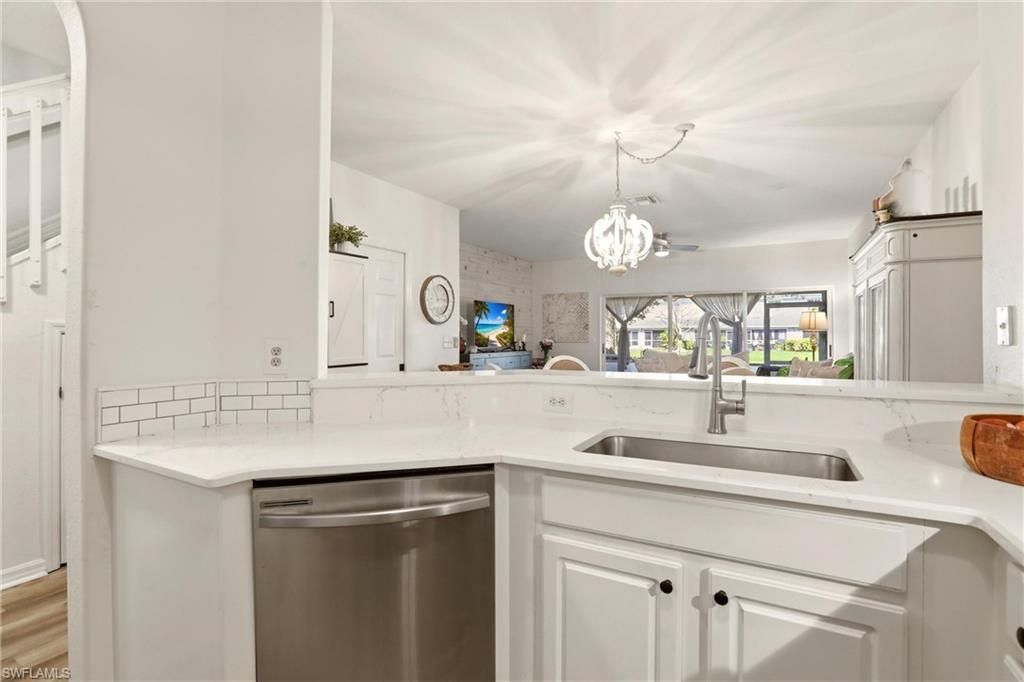 8234 Pacific Beach Dr, Fort Myers, FL 33966 Photo