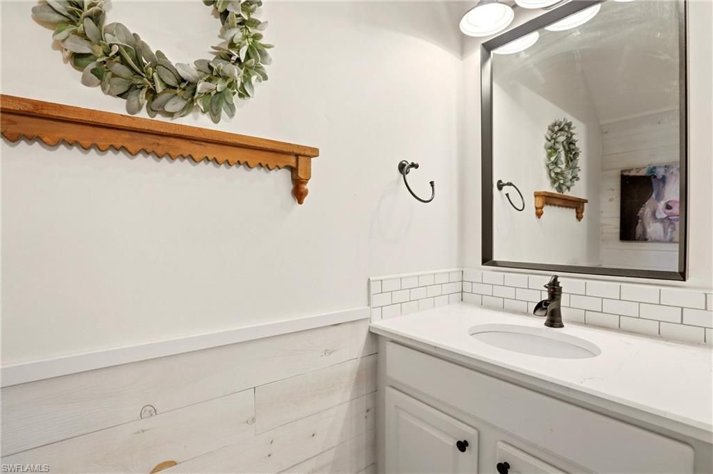 8234 Pacific Beach Dr, Fort Myers, FL 33966 Photo