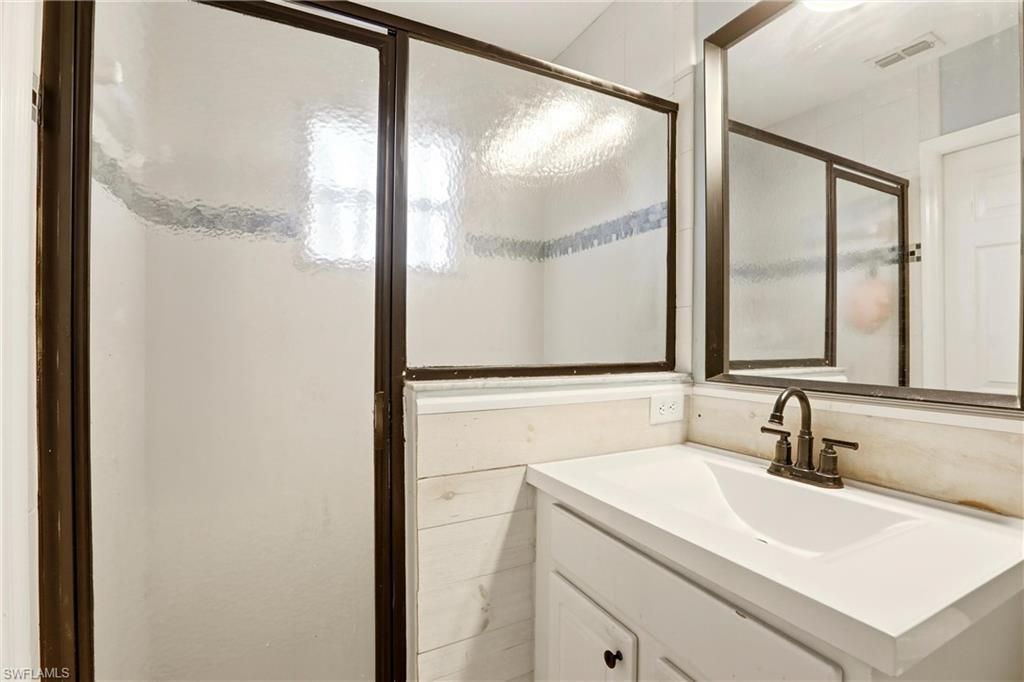 8234 Pacific Beach Dr, Fort Myers, FL 33966 Photo