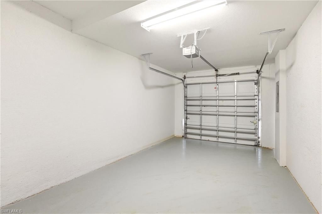 8234 Pacific Beach Dr, Fort Myers, FL 33966 Photo