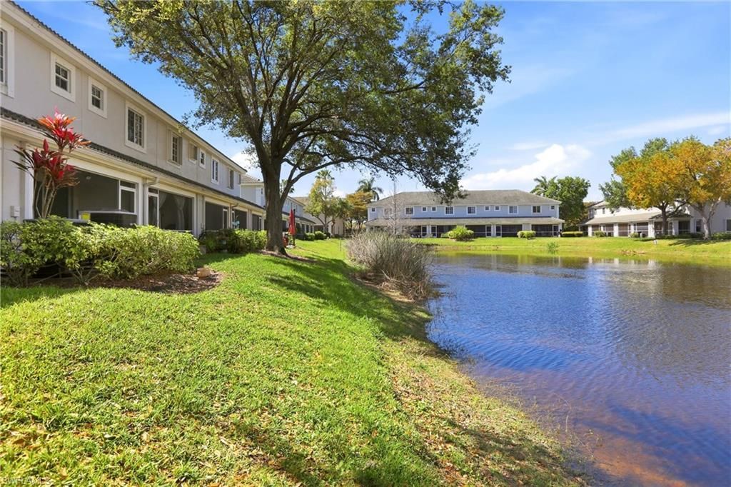 8234 Pacific Beach Dr, Fort Myers, FL 33966 Photo