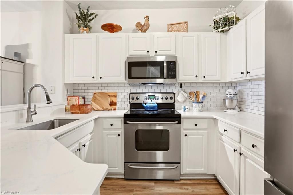 8234 Pacific Beach Dr, Fort Myers, FL 33966 Photo