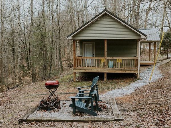 896 Wilderness Drive , Mammoth Cave, KY 42259