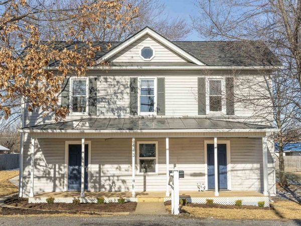 413 N CHARLOTTE AVE, WAYNESBORO, VA 22980