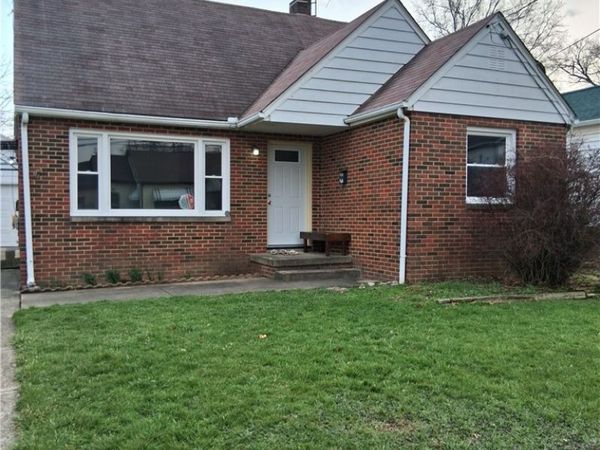 944 Donald Avenue , Akron, OH 44306