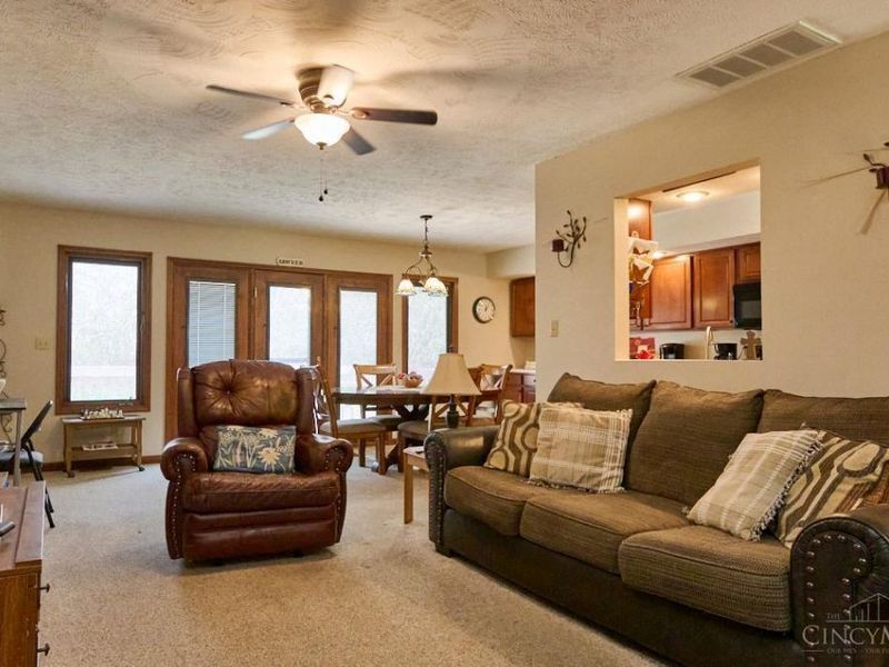 19 Prairie Creek Crossing, Wilmington, OH 45177 Photo 5