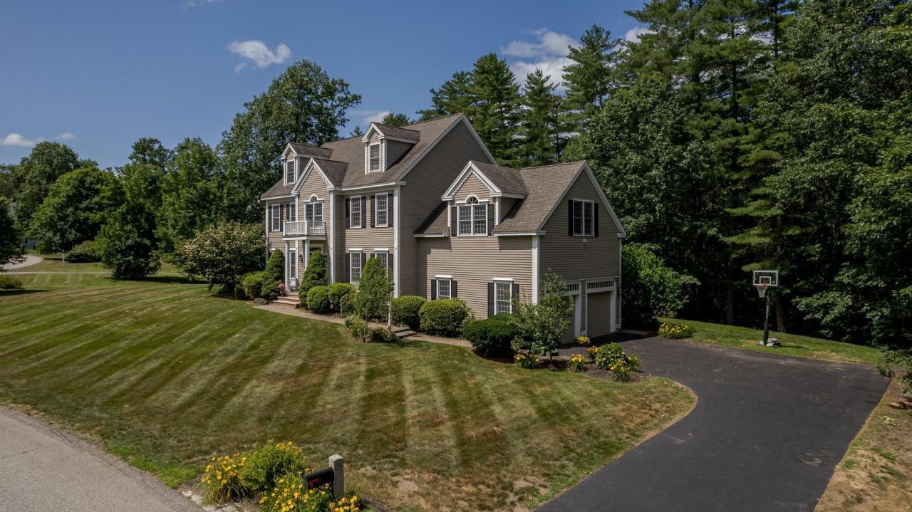 5 Blackford Drive, Exeter, NH 03833 Main Photo