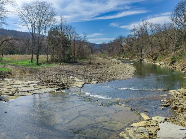 16099 Mesquite Road, Winslow, AR 72959