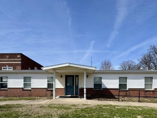 130 N BROADWAY Street, Table Grove, IL 61482