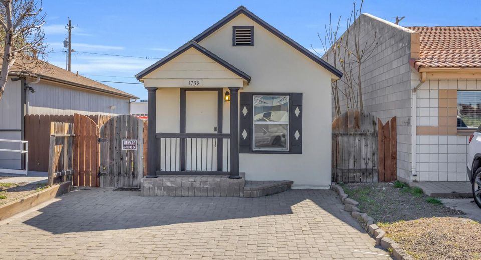 1739 Hymer Avenue, Sparks, NV 89431 Photo