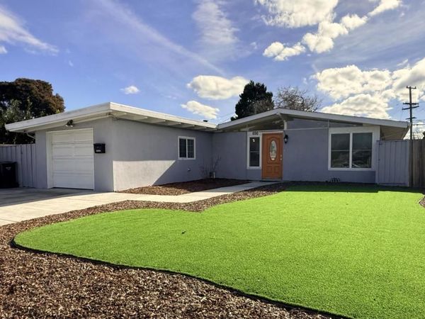 696 Lakehaven Drive, Sunnyvale, CA 94089