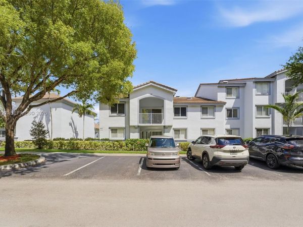 2640 S University Dr , Unit 230, Davie, FL 33328