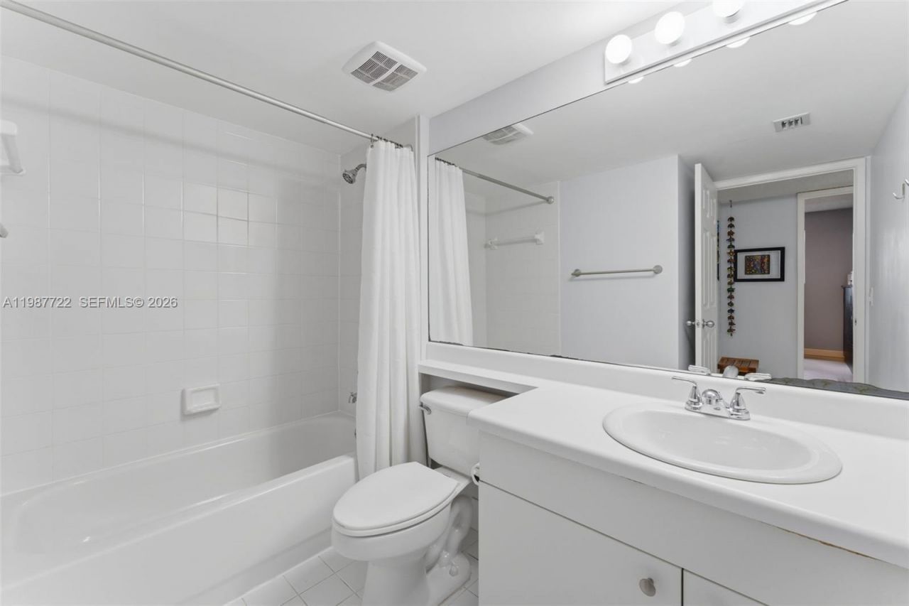 2640 S University Dr , Unit 230, Davie, FL 33328 Photo