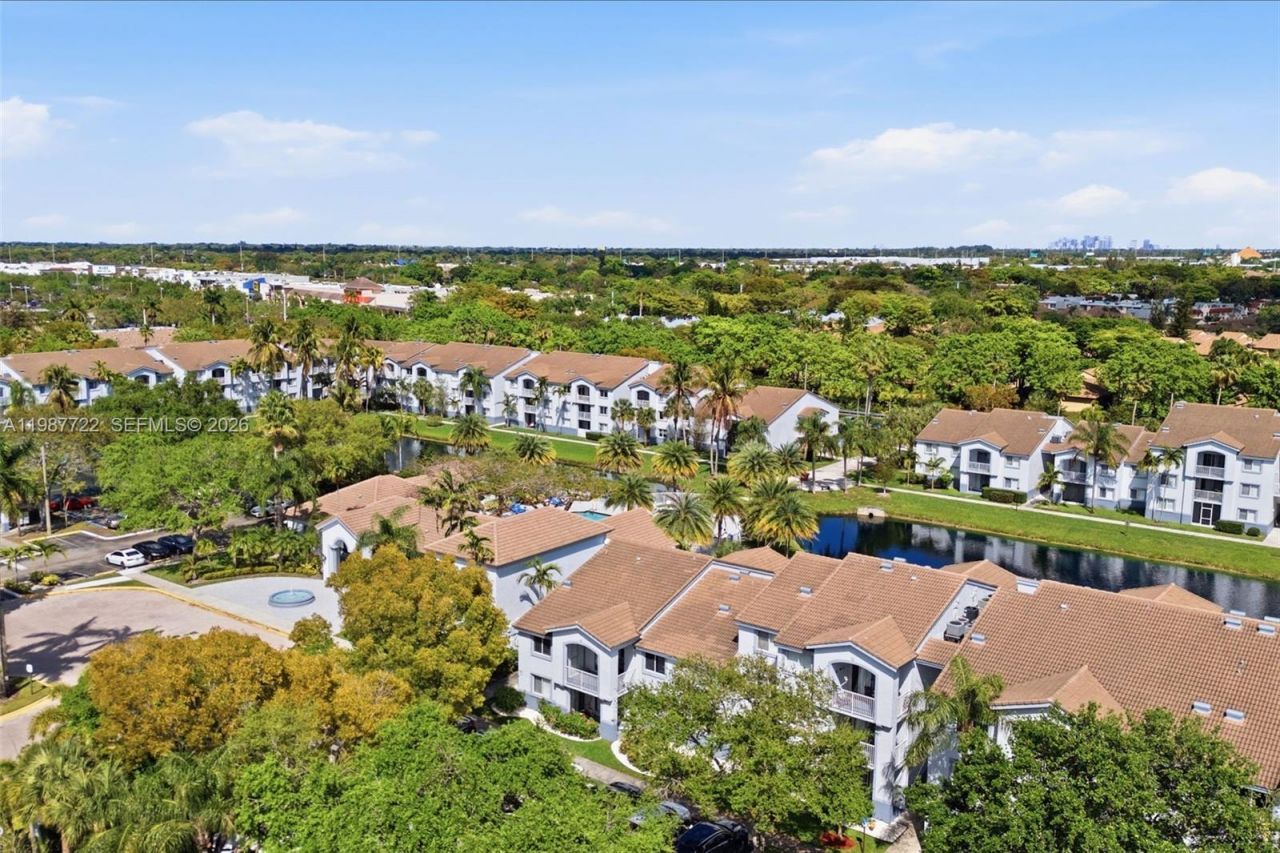 2640 S University Dr , Unit 230, Davie, FL 33328 Photo