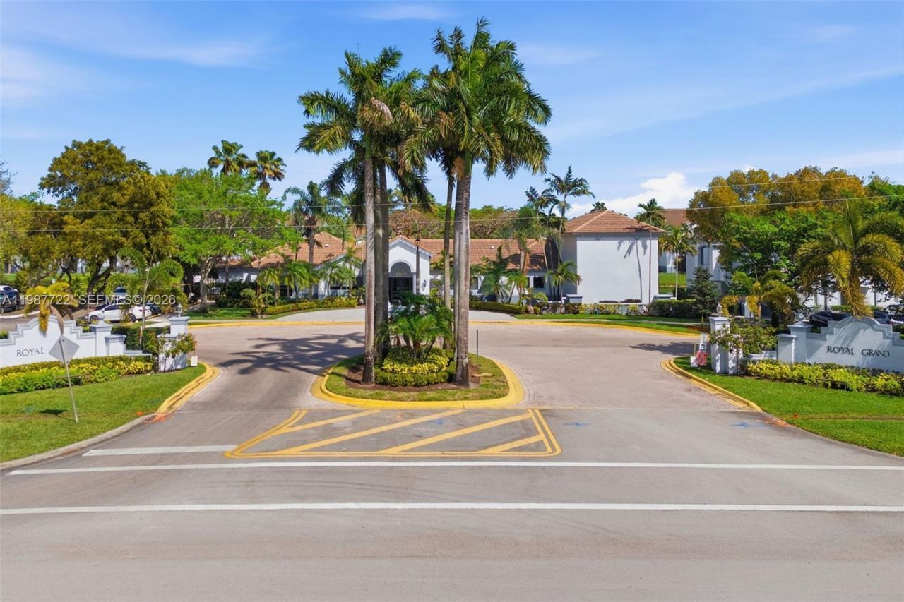 2640 S University Dr , Unit 230, Davie, FL 33328 Photo