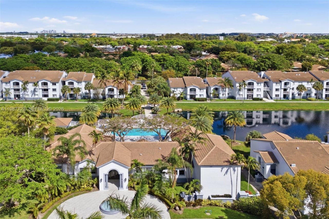 2640 S University Dr , Unit 230, Davie, FL 33328 Photo