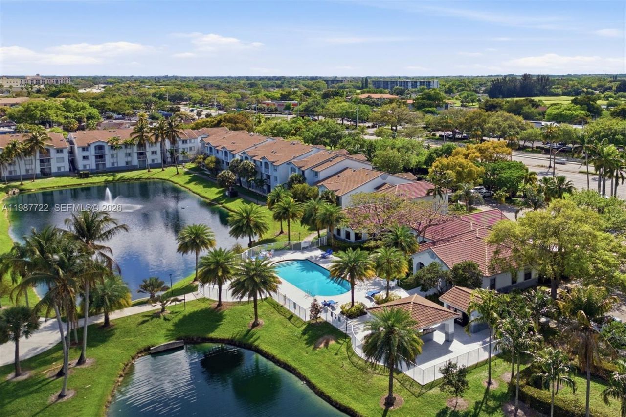 2640 S University Dr , Unit 230, Davie, FL 33328 Photo