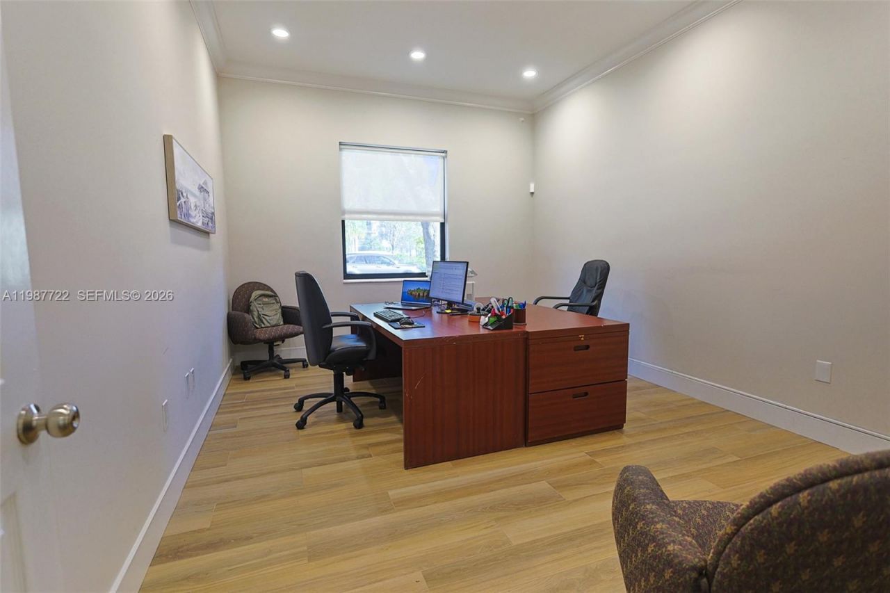 2640 S University Dr , Unit 230, Davie, FL 33328 Photo