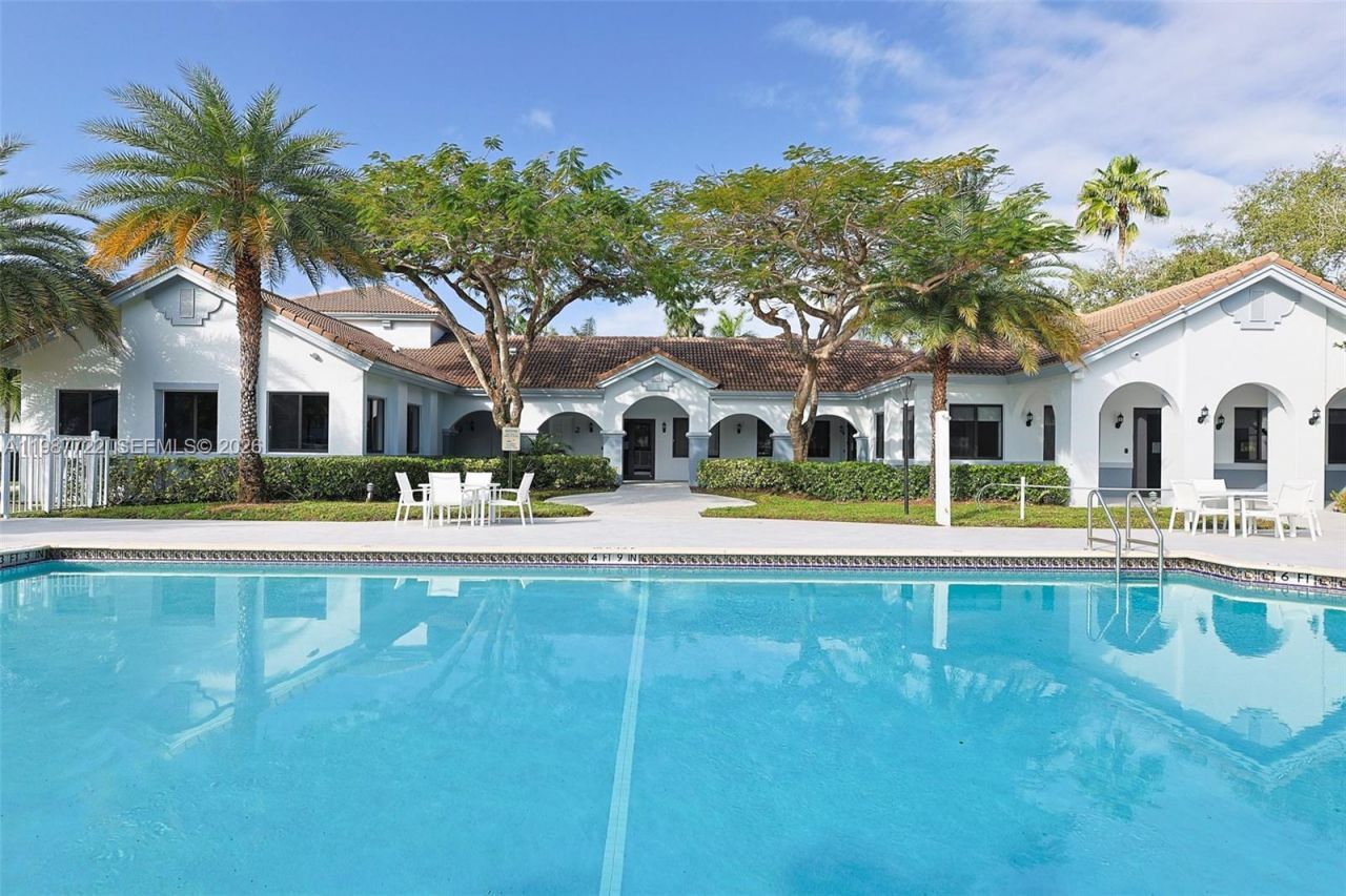 2640 S University Dr , Unit 230, Davie, FL 33328 Photo