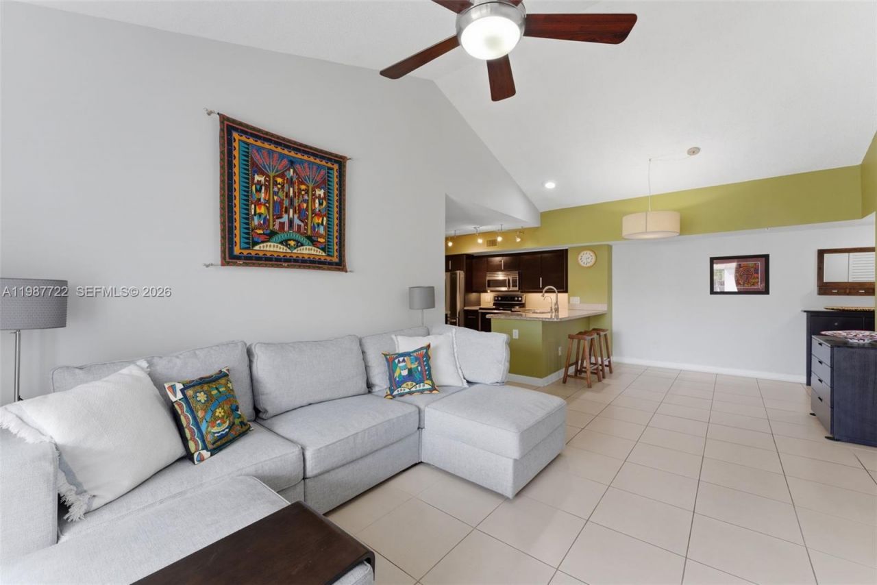 2640 S University Dr , Unit 230, Davie, FL 33328 Photo