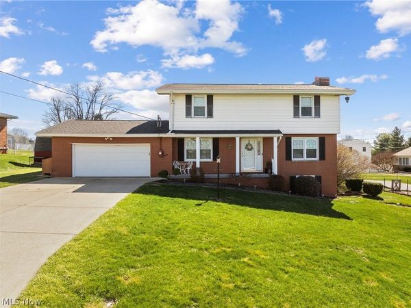 195 WALKER MANOR Drive, Colliers, WV 26035