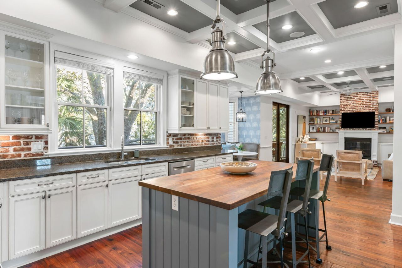 7 William Street Photo 15