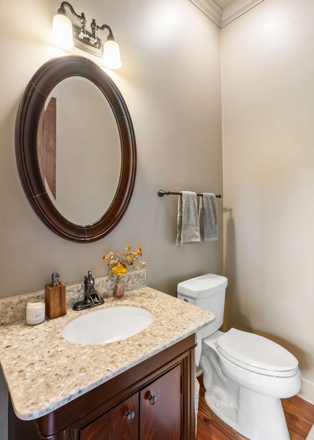 7 William Street Photo 18