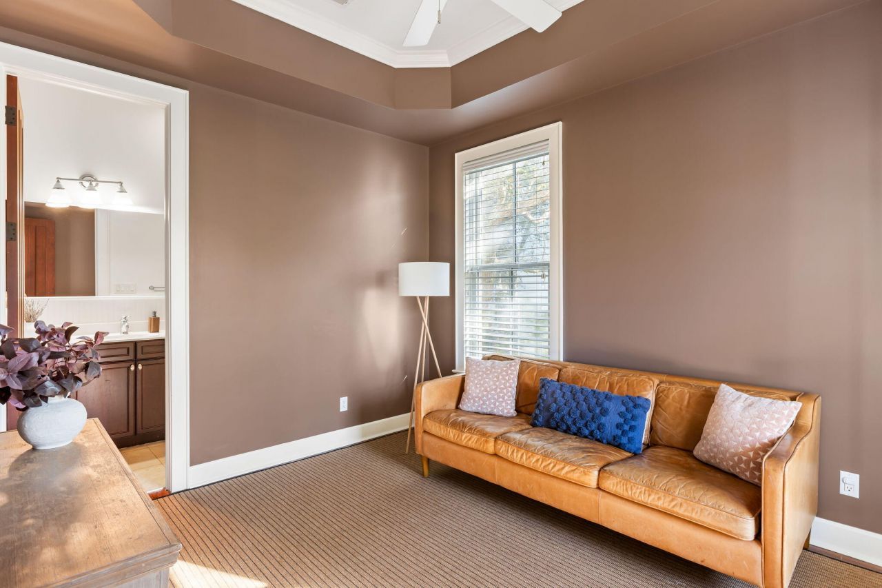 7 William Street Photo 19