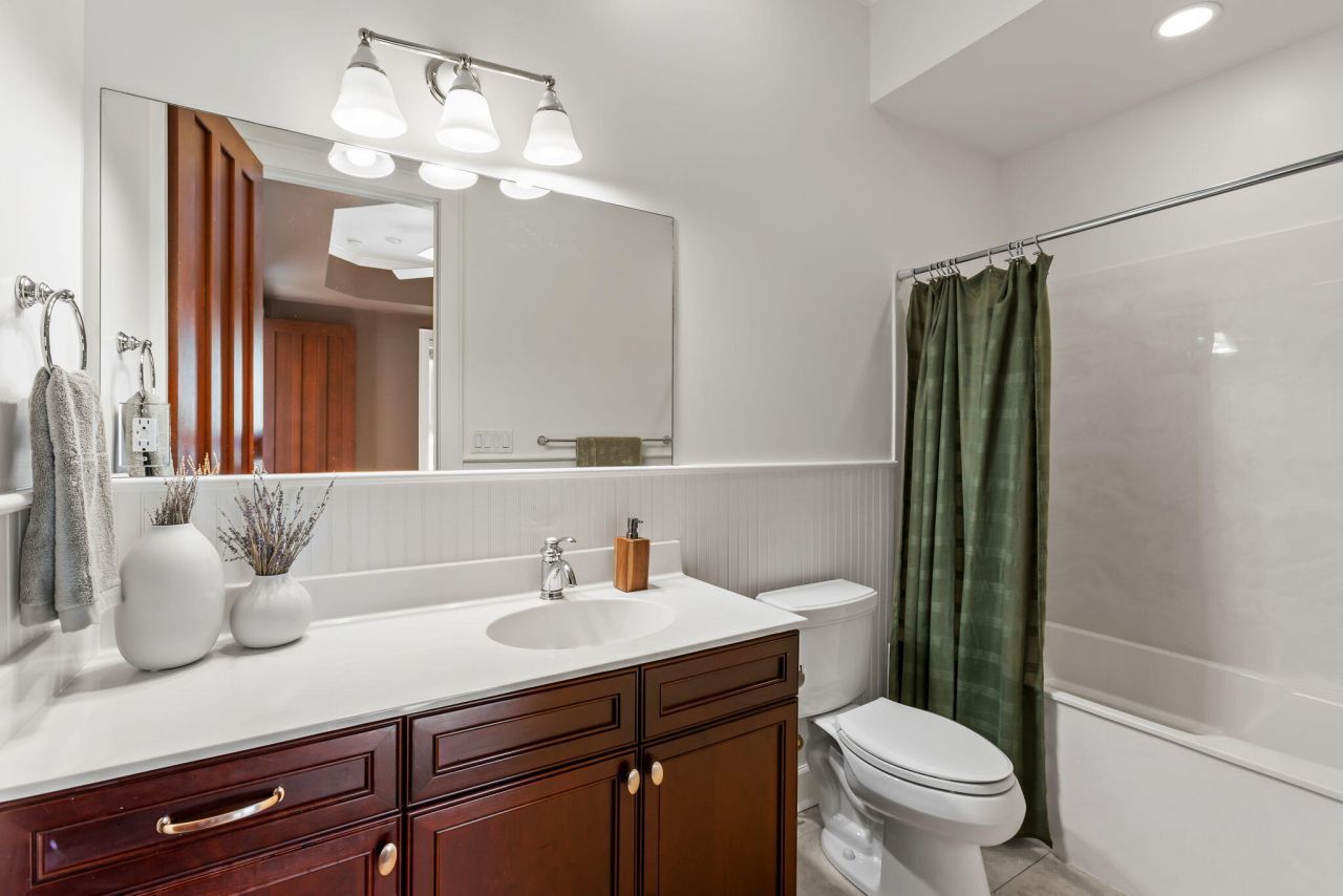 7 William Street Photo 20