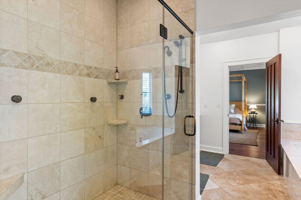 7 William Street Photo 25