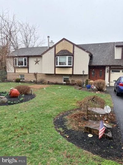 23 W CONESTOGA ROAD , ELVERSON, PA 19520