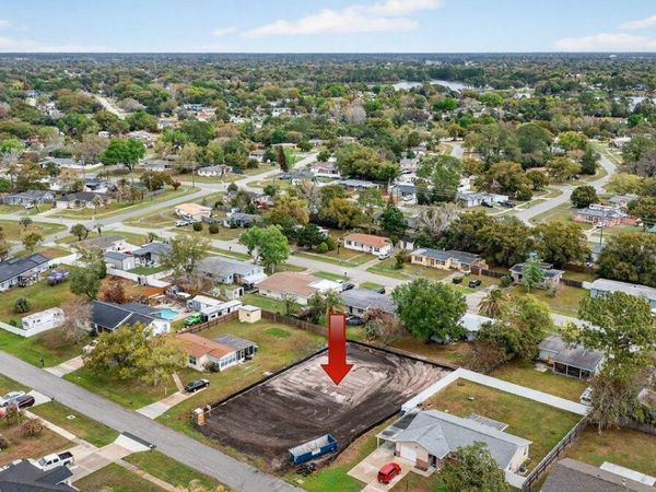 897 Picasso Avenue, Deltona, FL 32725