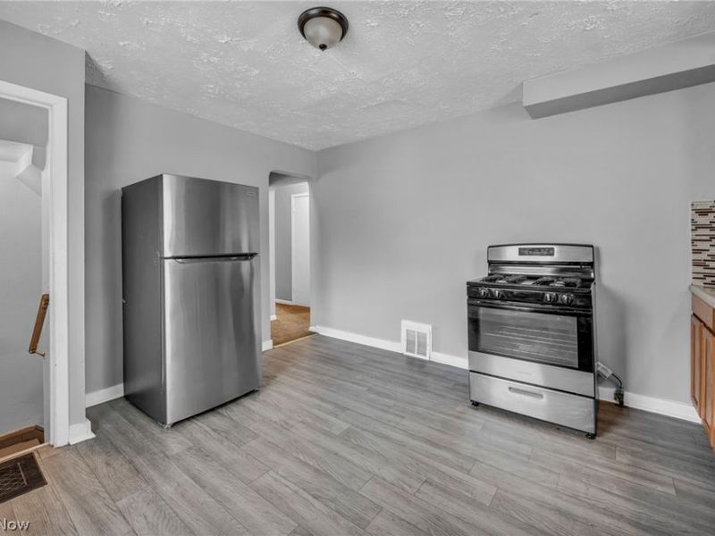 4310 E 162nd Street, Cleveland, OH 44128 Photo 10