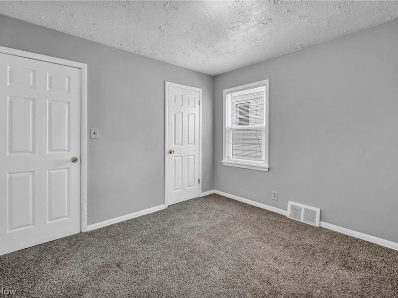 4310 E 162nd Street, Cleveland, OH 44128 Photo 19