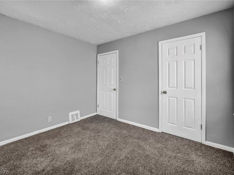 4310 E 162nd Street, Cleveland, OH 44128 Photo 20