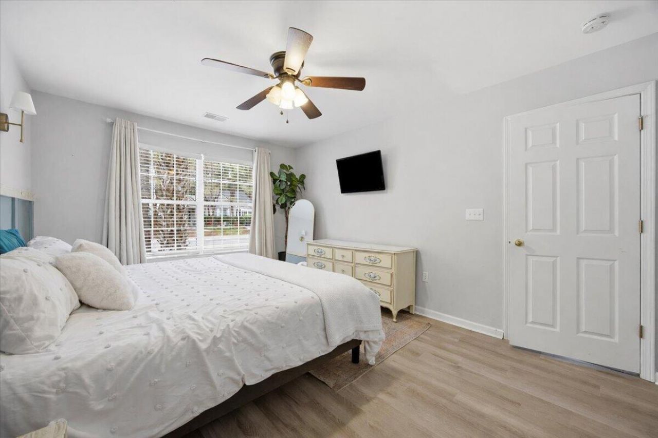 1114 Island Club Drive Photo 13