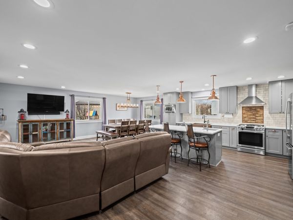 627 Buckthorn Terrace, Buffalo Grove, IL 60089