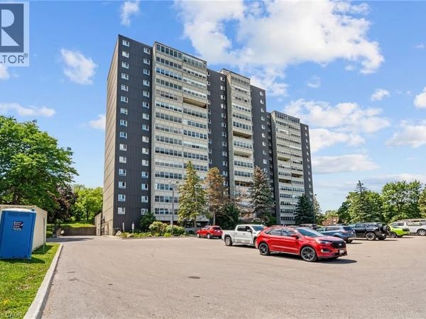225 HARVARD Place, Unit 611, Waterloo, ON N2J4H4