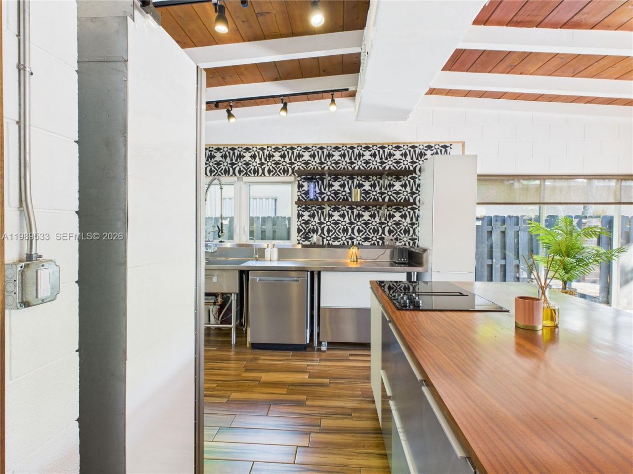 1632 SW 28th Ave , Fort Lauderdale, FL 33312 Photo